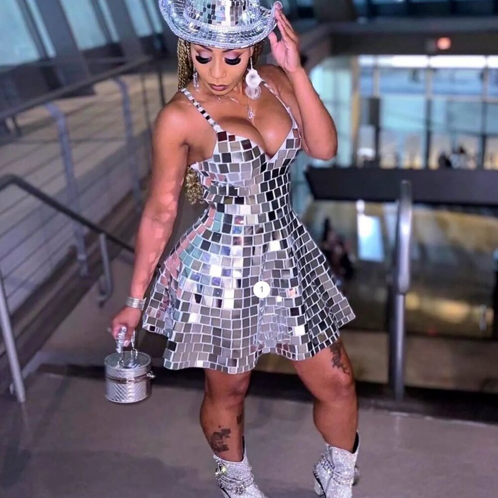 NWOT Amekana Tatiana Disco Mirrorball Taylor Swift Silver Mirror Tile Dress